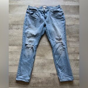 5/$20 Women’s Universal Thread Mid Rise Curvy Skinny 18